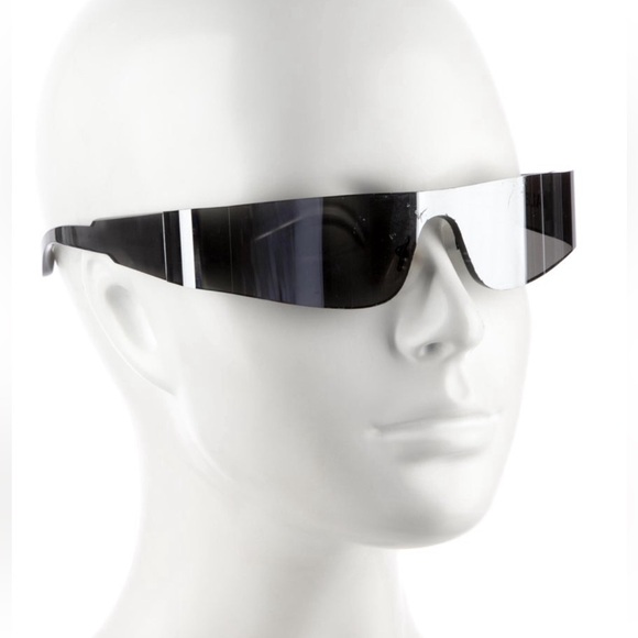 Balenciaga Shield Mirrored Sunglasses 🕶️ - Picture 2 of 8